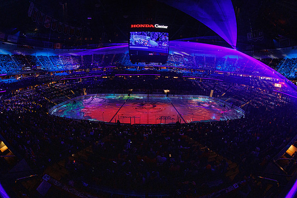 101624_ANAHEIM_DUCKS_0824