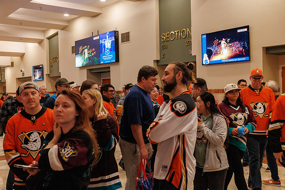 101624_ANAHEIM_DUCKS_0147