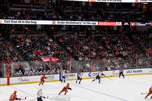 031125_ANAHEIM_DUCKS_1148
