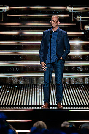 081124_HONDA_CENTER_0217