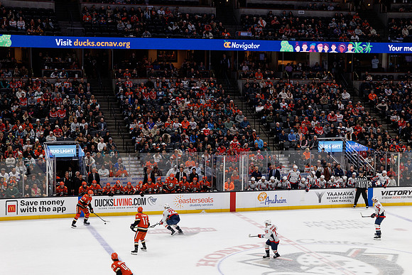 031125_ANAHEIM_DUCKS_1113