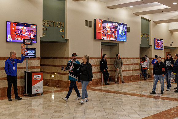 031125_ANAHEIM_DUCKS_0963