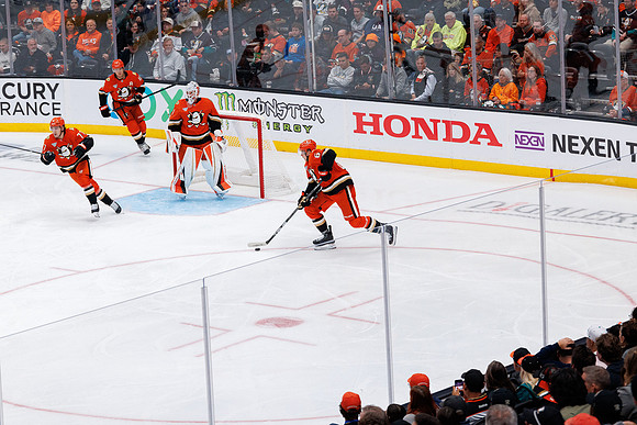 101624_ANAHEIM_DUCKS_0560