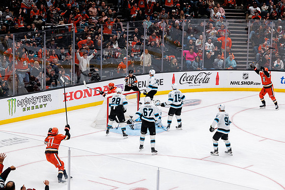 101624_ANAHEIM_DUCKS_0589
