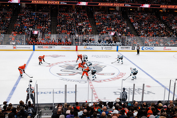 101624_ANAHEIM_DUCKS_0483