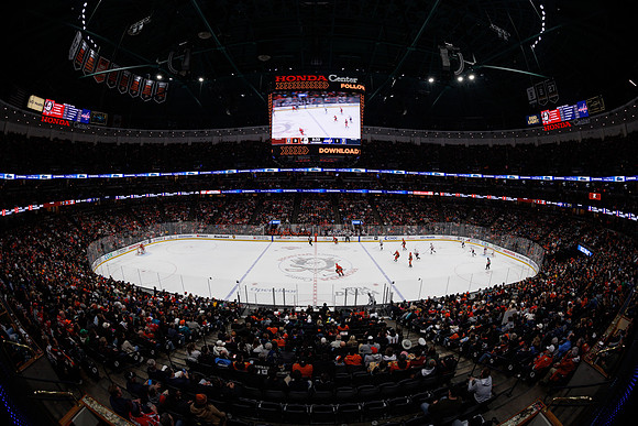 031125_ANAHEIM_DUCKS_0111