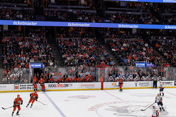 031125_ANAHEIM_DUCKS_1072
