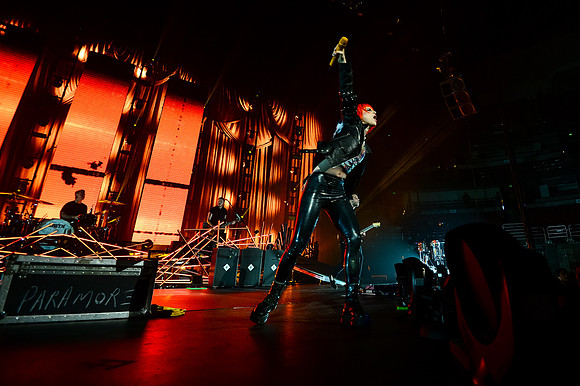 101913_HONDA_CENTER_0227