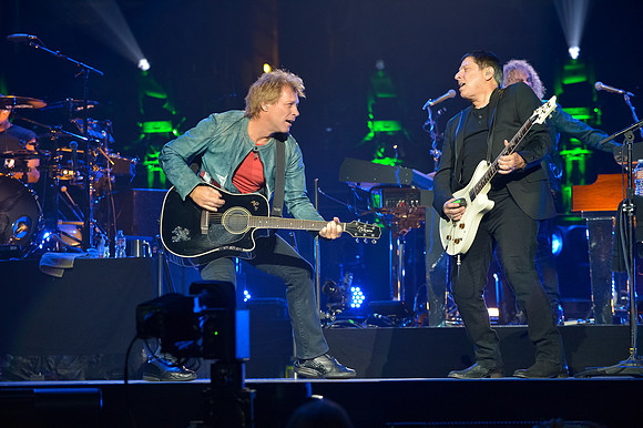 100913_HONDA_CENTER_0044