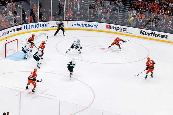 101624_ANAHEIM_DUCKS_0706