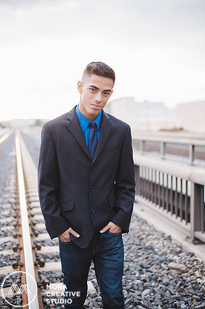 APETERS_SENIOR_0075