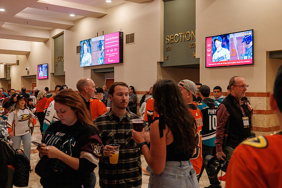 101624_ANAHEIM_DUCKS_0134