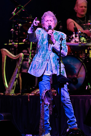 040325_GROVE_OF_ANAHEIM_059
