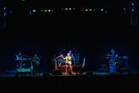 040325_GROVE_OF_ANAHEIM_030