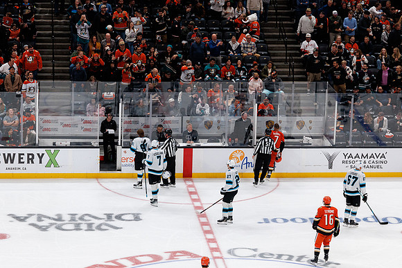 101624_ANAHEIM_DUCKS_0736