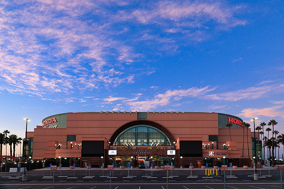 100524_HONDA_CENTER_0042