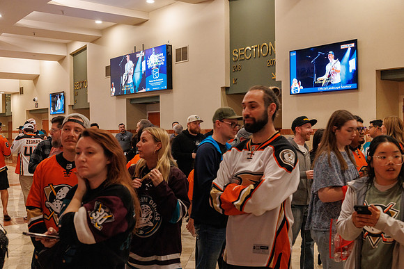 101624_ANAHEIM_DUCKS_0149