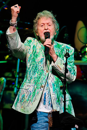 040325_GROVE_OF_ANAHEIM_058