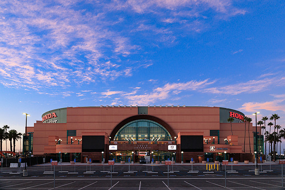 100524_HONDA_CENTER_0040