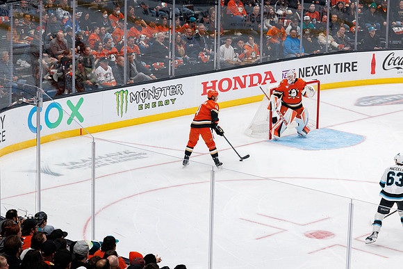 101624_ANAHEIM_DUCKS_0372
