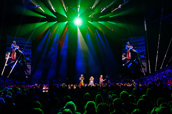 081024_HONDA_CENTER_0063