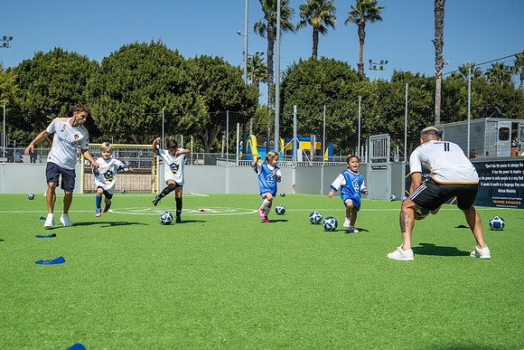 092224_AMERICAN_EXPRESS_SR_0380