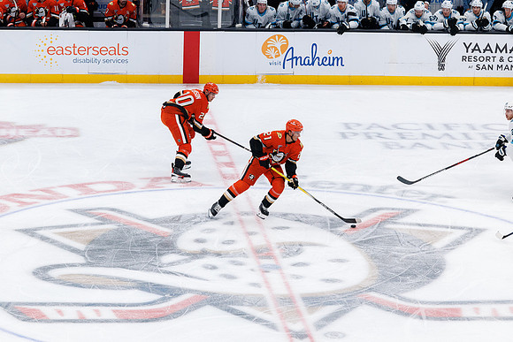 101624_ANAHEIM_DUCKS_0399