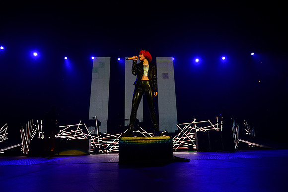 101913_HONDA_CENTER_0193
