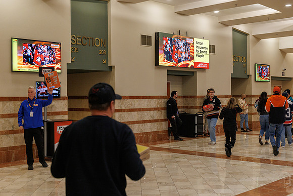 031125_ANAHEIM_DUCKS_0930