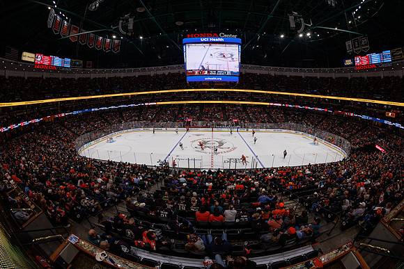 101624_ANAHEIM_DUCKS_1089