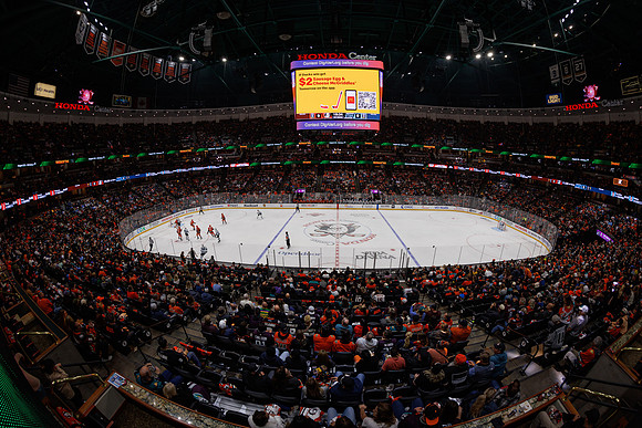 101624_ANAHEIM_DUCKS_0892