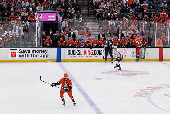 031125_ANAHEIM_DUCKS_0990