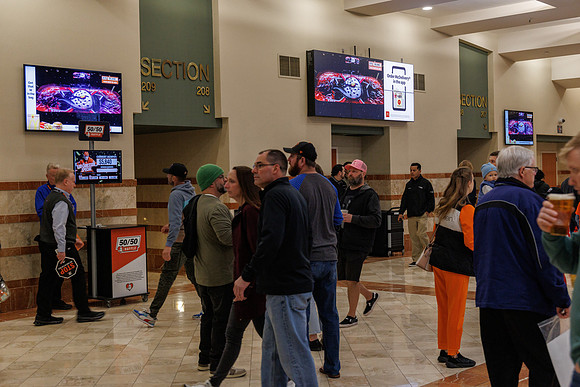 031125_ANAHEIM_DUCKS_0911