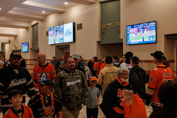 101624_ANAHEIM_DUCKS_0114
