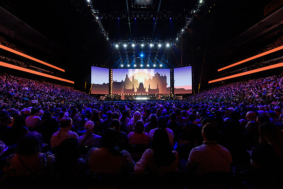 081024_HONDA_CENTER_0135