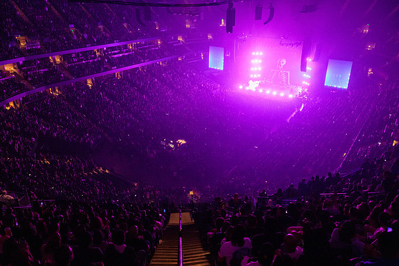 060124_HONDA_CENTER_0717