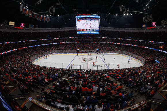 101624_ANAHEIM_DUCKS_0873