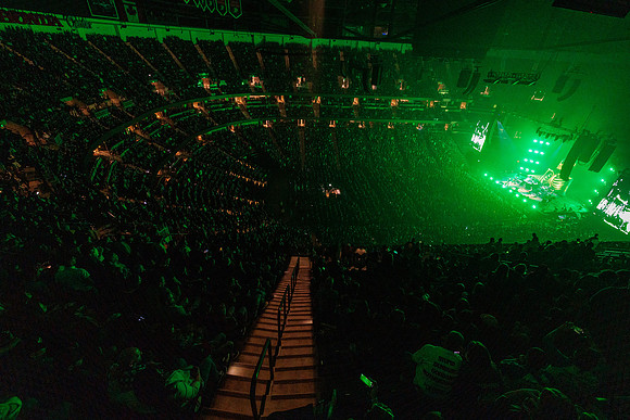 060124_HONDA_CENTER_0800