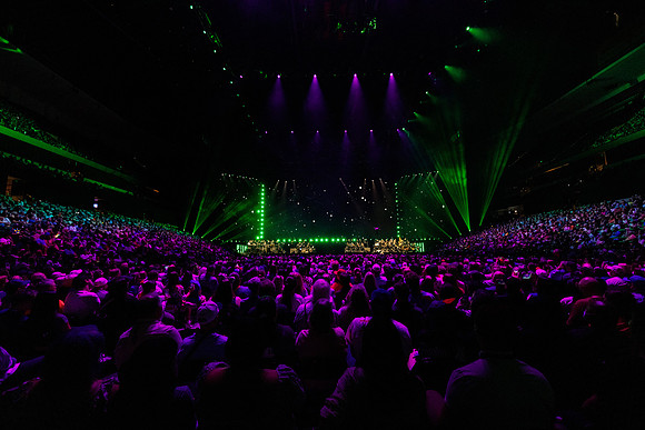 081024_HONDA_CENTER_0156