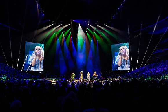 081024_HONDA_CENTER_0065