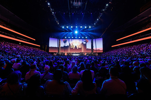 081024_HONDA_CENTER_0130