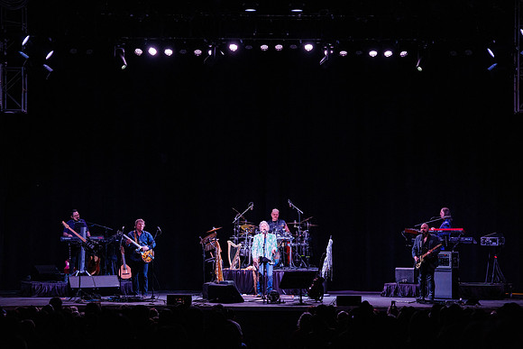 040325_GROVE_OF_ANAHEIM_043