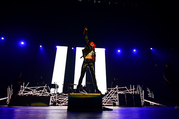 101913_HONDA_CENTER_0206