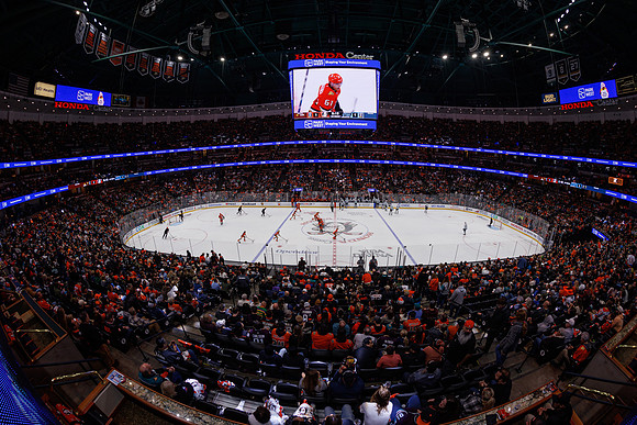 101624_ANAHEIM_DUCKS_0937