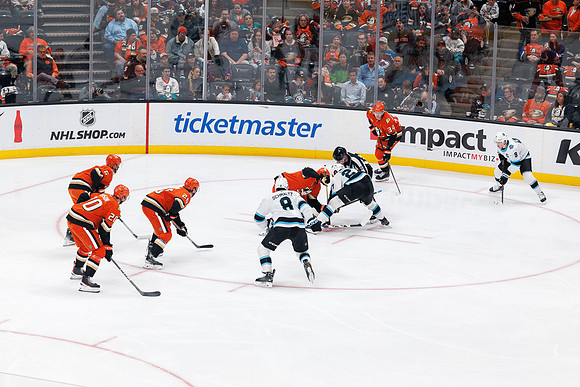 101624_ANAHEIM_DUCKS_0341
