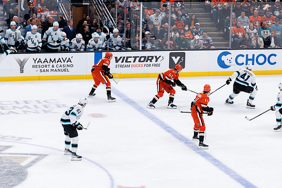 101624_ANAHEIM_DUCKS_0452