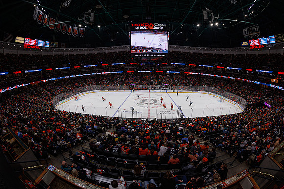 101624_ANAHEIM_DUCKS_0956