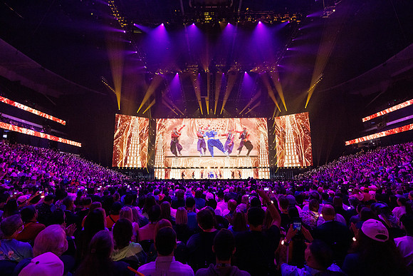 080924_HONDA_CENTER_0320