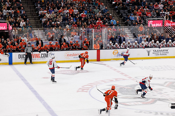 031125_ANAHEIM_DUCKS_1038