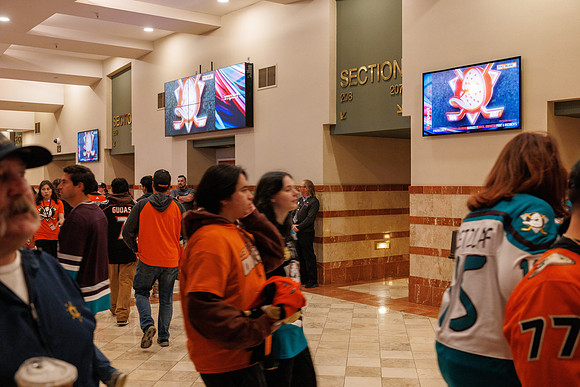 101624_ANAHEIM_DUCKS_0176
